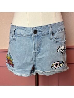 grunge y2k low rise jean shorts skull patch blackheart sz 5
